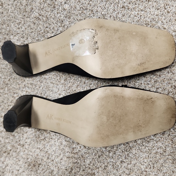 Anne Klein Black Mules with Silver Accents - Picture 6 of 8